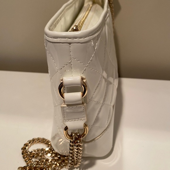 Forever 21 Quilted White Patent Bag - Picture 4 of 8